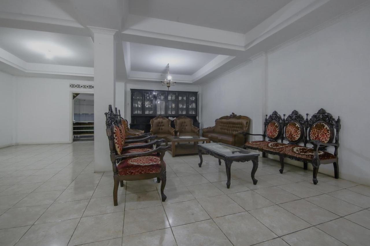 Oyo 3242 Penginapan Saa'Ada Syariah Pagaralam Esterno foto